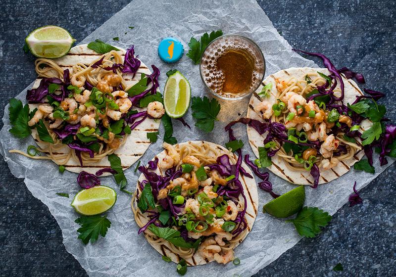 Tortilla med räkor och nudlar