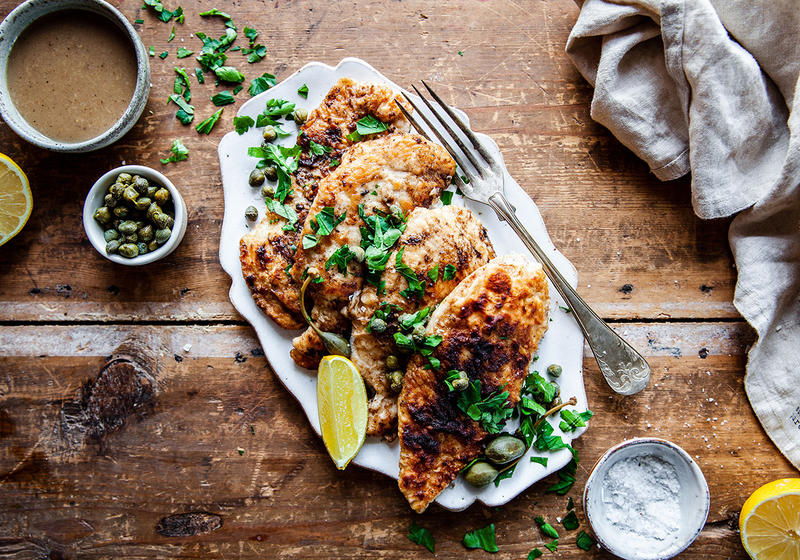 Piccata på kyckling med klassisk sås citron och kapris.